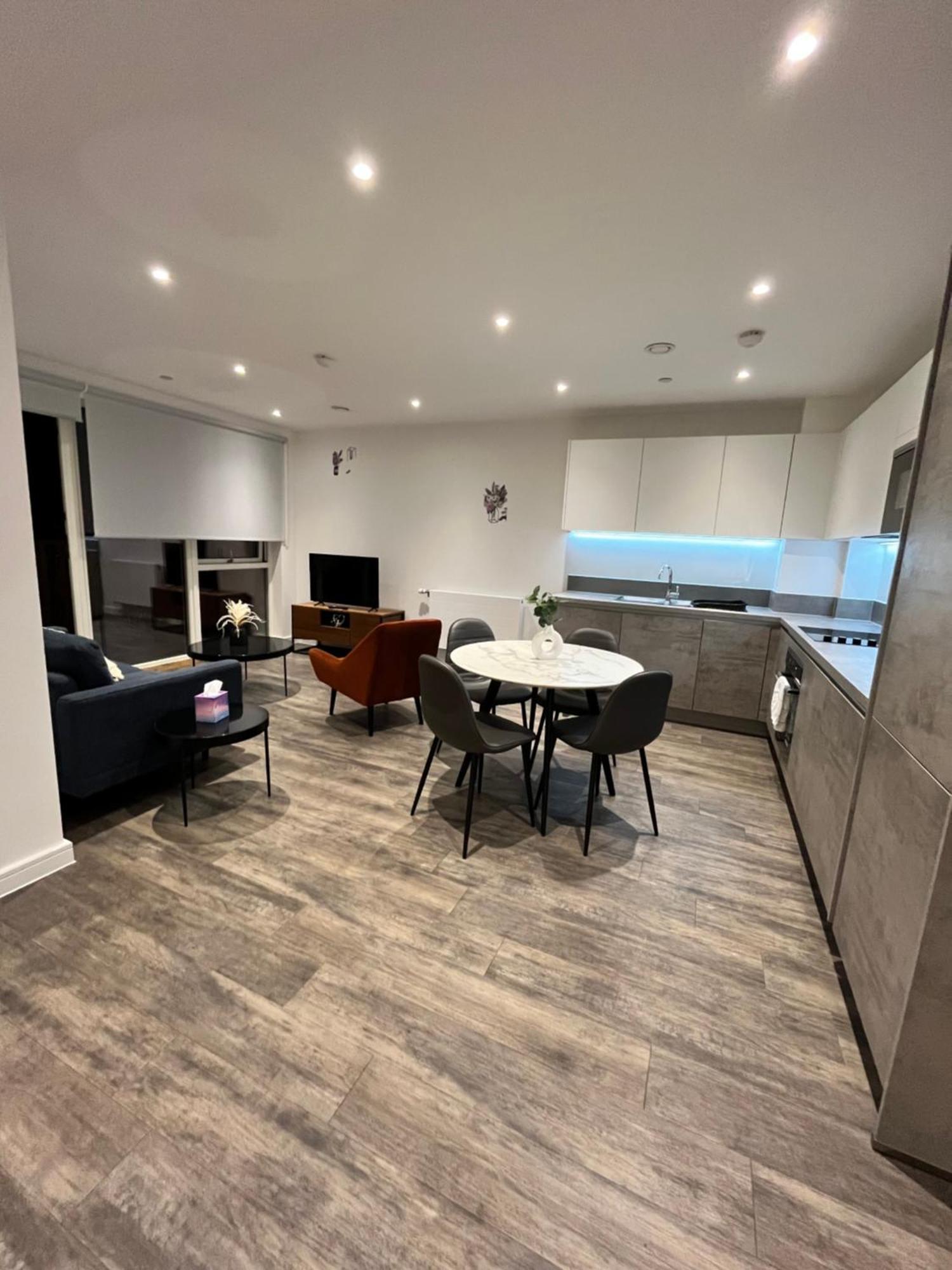 One Bedroom Apartment Barking  Eksteriør bilde